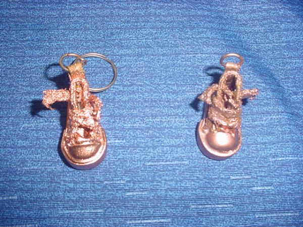 Chaveiro mini-tênis com banho de cobre